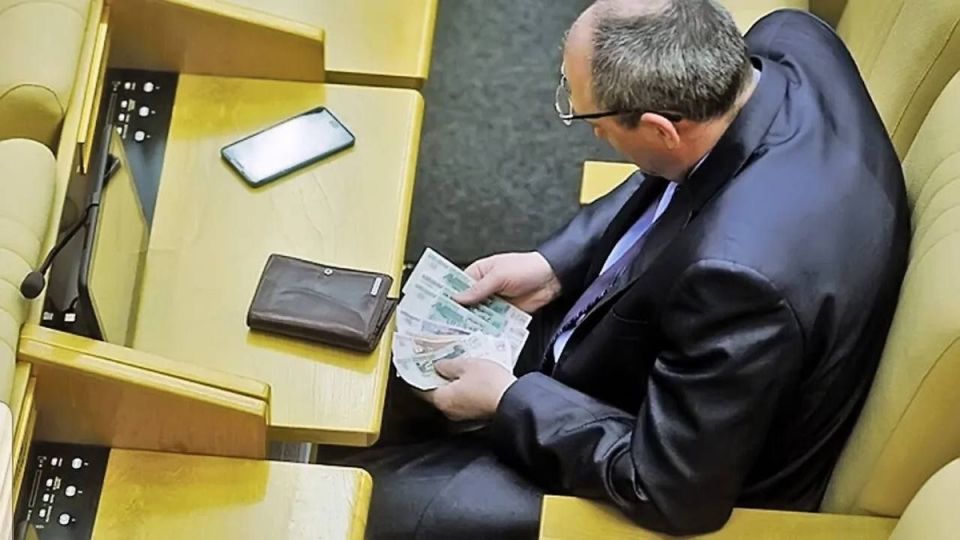 Госдума вводит запрет на фото во время заседаний