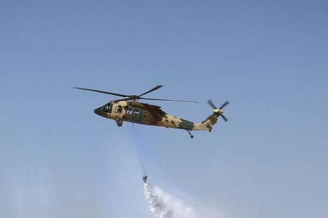       -  Blackhawk          ,      