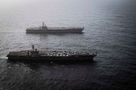   USS Carl Vinson  USS Nimitz        ,        