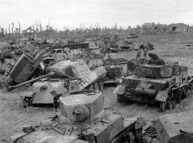 82   (12  1943 )       