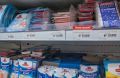 Рецепт бюджетного салата с крабовыми палочками, который понравится детям: минимум ингредиентов и максимум вкуса