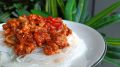Новый взгляд на привычные блюда: фарш с овощами в томатно-соевом соусе