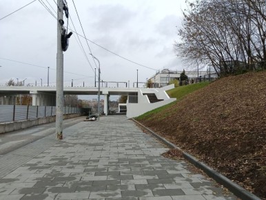 Работы на пешеходной эстакаде на улице Карла Маркса в Ижевске выполнены на 63%