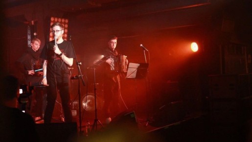 Ижевская инди-группа «Стихи на окнах подъезда №8» выступит с концертами в Москве и Санкт-Петербурге