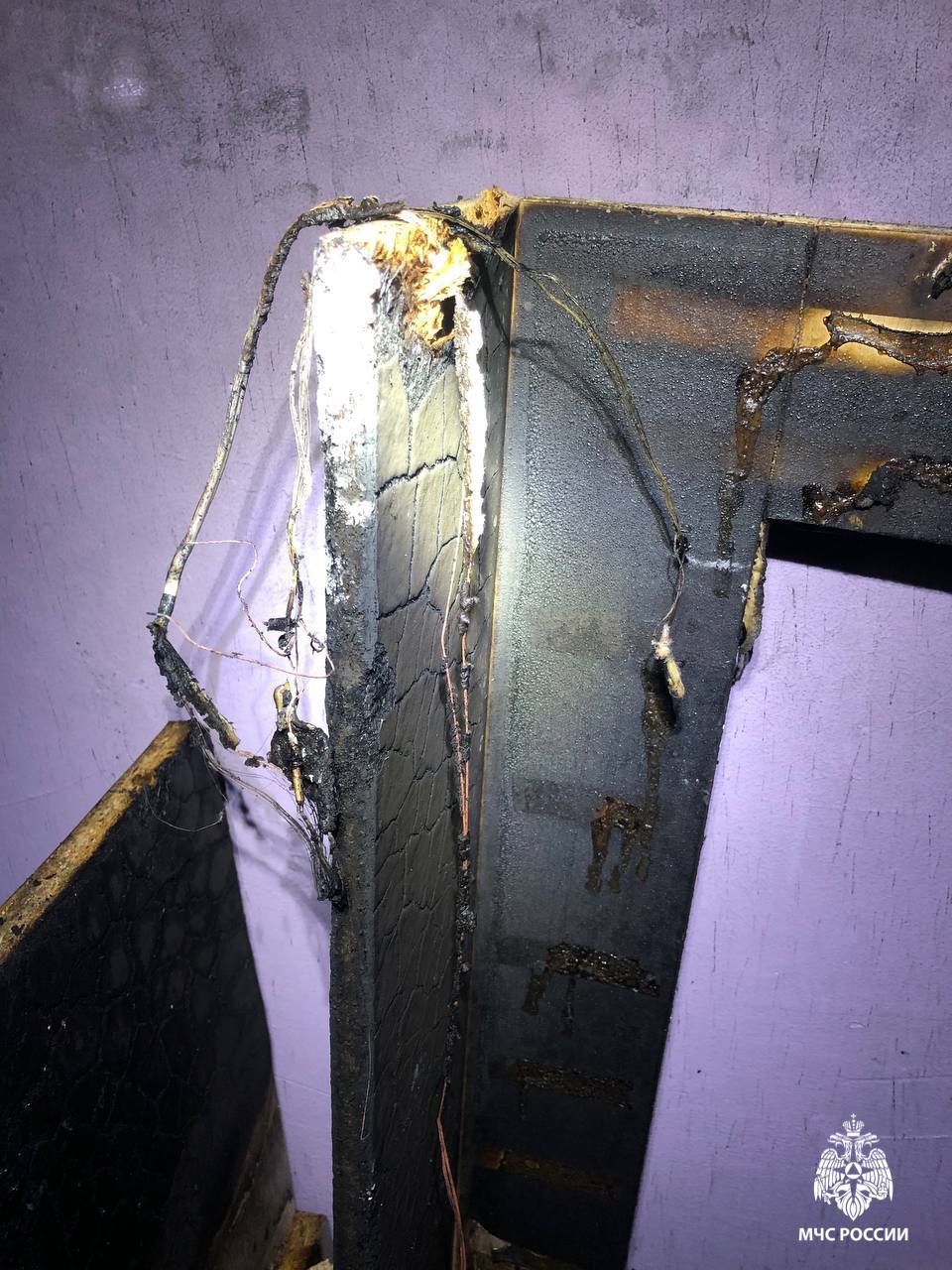 Зеркало со светодиодами устроило пожар в квартире Зеркало со светодиодами устроило пожар в квартире