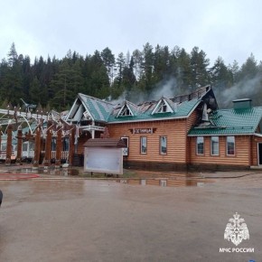 Кафе-гостиница «У Тол Бабая» горела этой ночью в Шаркане