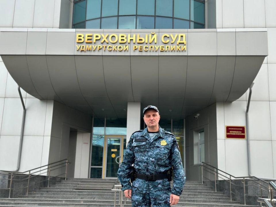 Сегодня в рубрике #Они_служили_закону расскажем о Григории Калмыкове - старшем смены на объекте - судебном приставе по ОУПДС г. Ижевска