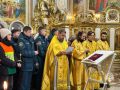 Сотрудники МЧС России приняли участие в церковной службе во Всемирный день памяти жертв ДТП