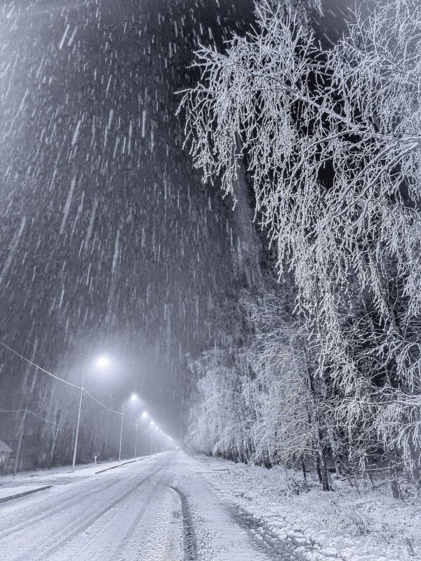 Такие картинки уже вчера наблюдали жители северных районов Удмуртии Такие картинки уже вчера наблюдали жители северных районов Удмуртии
