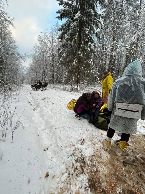 В Удмуртии спасатели эвакуировали из леса участницу похода «на выживание» В Удмуртии спасатели эвакуировали из леса участницу похода «на выживание»