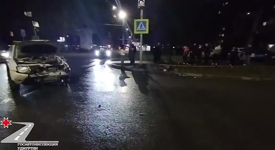 В Ижевске два подростка на питбайке оказались в больнице после столкновения с «Рено»