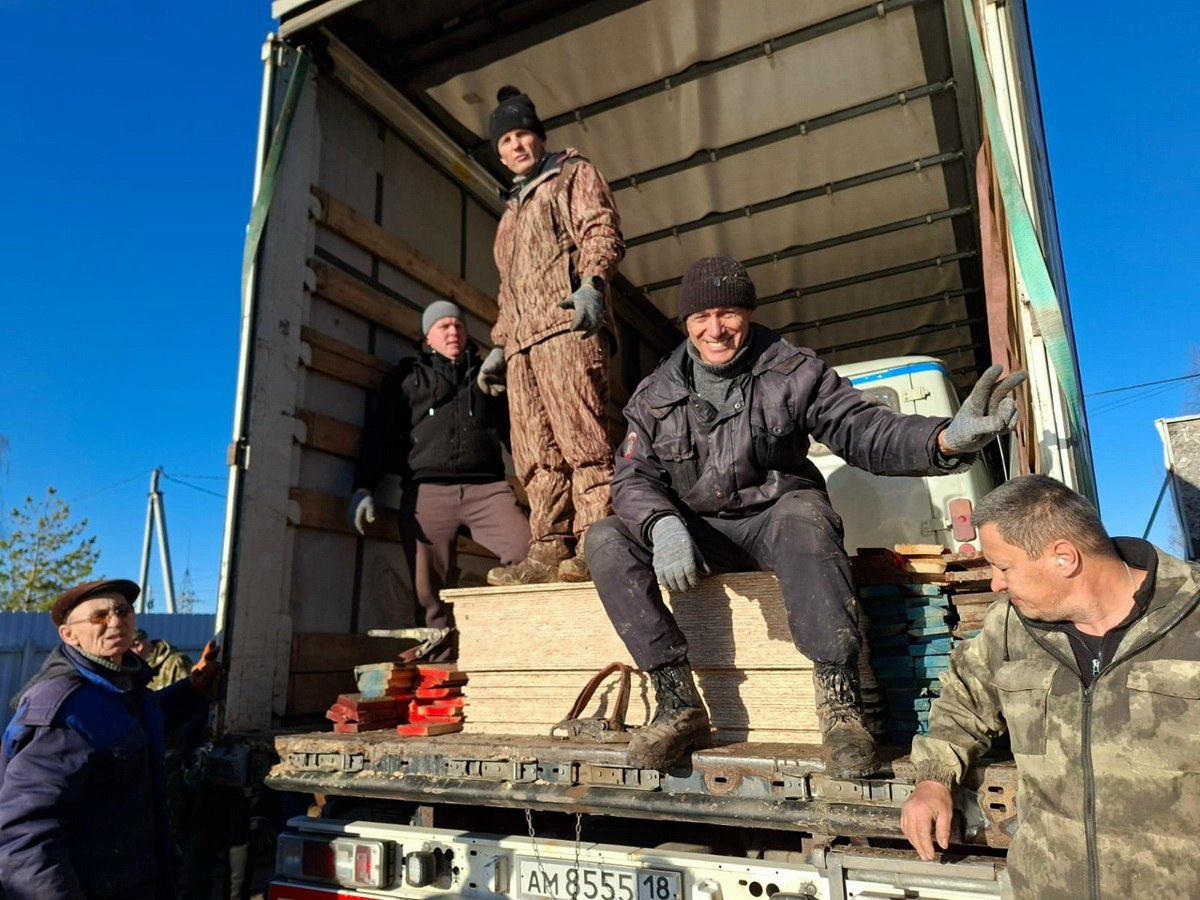 Добровольцы Удмуртии отправили дополнительную помощь военнослужащим Добровольцы Удмуртии отправили дополнительную помощь военнослужащим