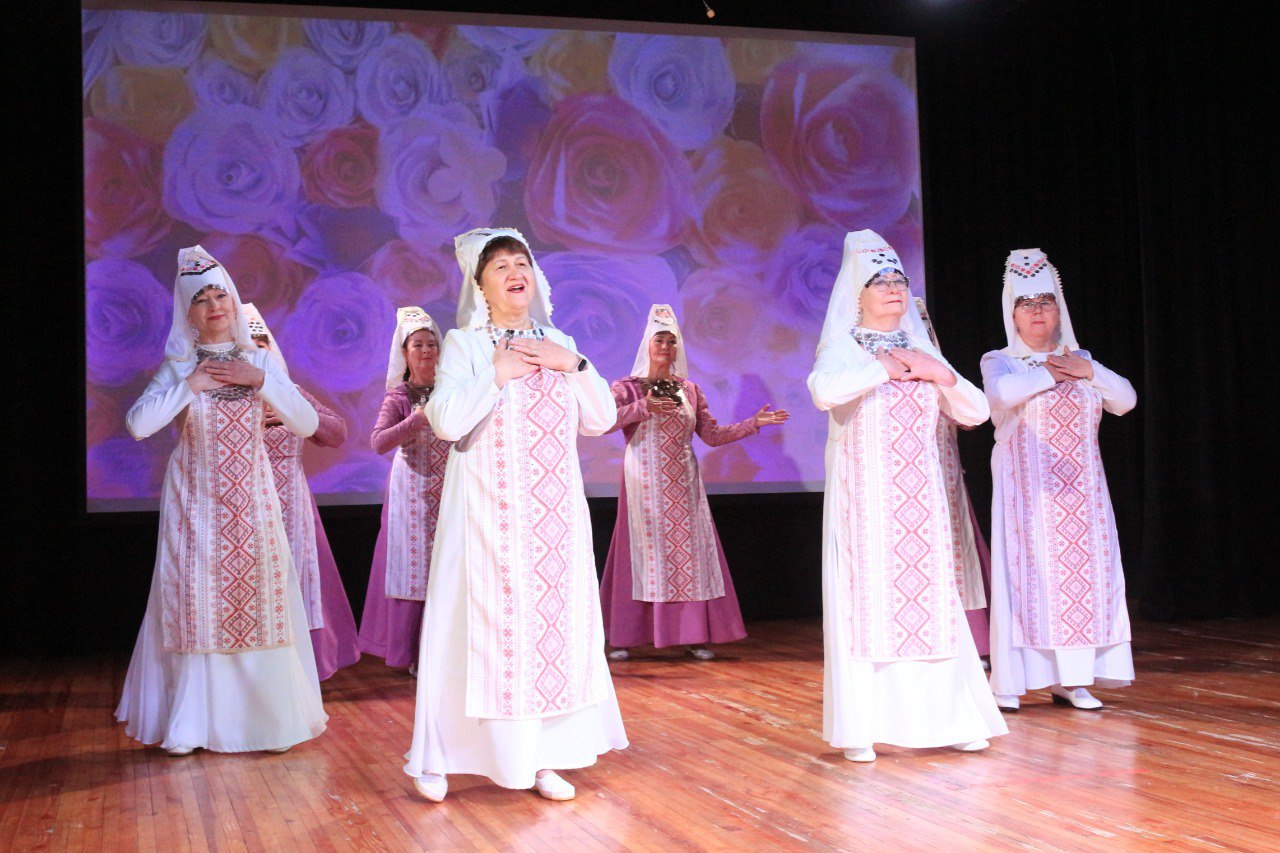 В Детской школе искусств № 9 состоялся праздничный концерт, посвященный самому теплому осеннему празднику – Дню матери В Детской школе искусств № 9 состоялся праздничный концерт, посвященный самому теплому осеннему празднику – Дню матери