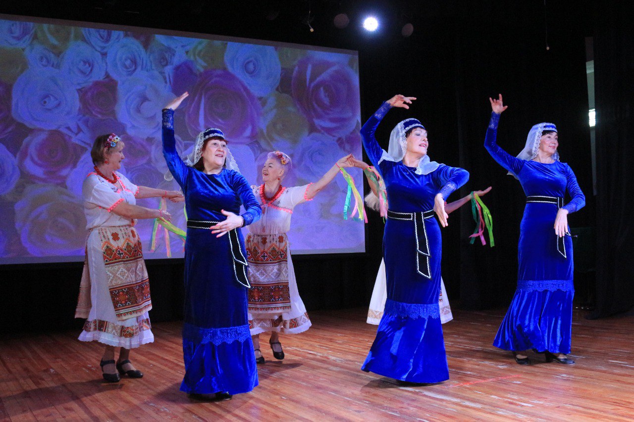 В Детской школе искусств № 9 состоялся праздничный концерт, посвященный самому теплому осеннему празднику – Дню матери В Детской школе искусств № 9 состоялся праздничный концерт, посвященный самому теплому осеннему празднику – Дню матери