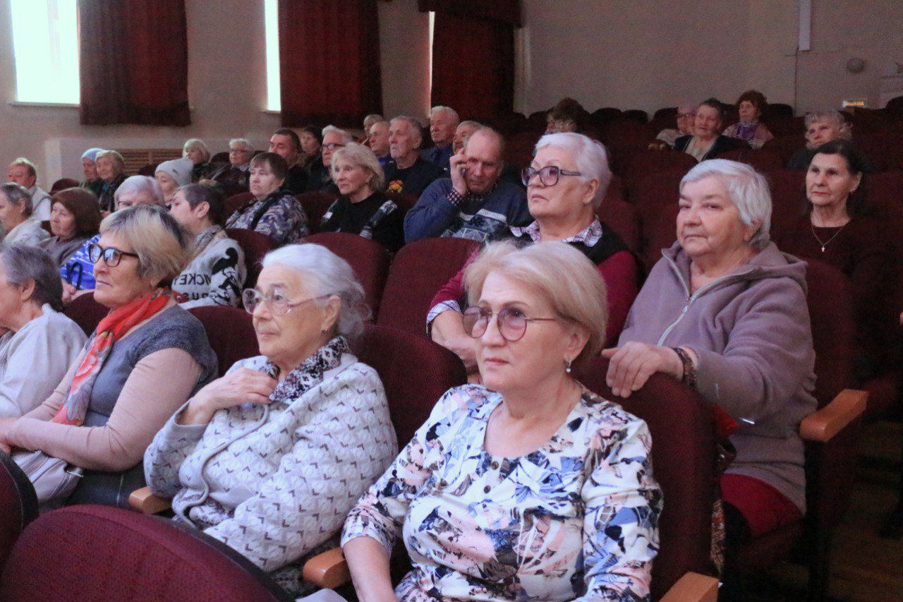 В Детской школе искусств № 9 состоялся праздничный концерт, посвященный самому теплому осеннему празднику – Дню матери В Детской школе искусств № 9 состоялся праздничный концерт, посвященный самому теплому осеннему празднику – Дню матери