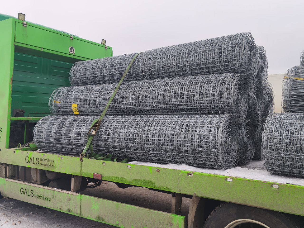 Ограждение от диких животных установили на дороге Ижевск — Воткинск Ограждение от диких животных установили на дороге Ижевск — Воткинск