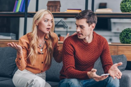 Как мамочкины сынки портят отношения: 11 привычек, которые стоит знать каждому