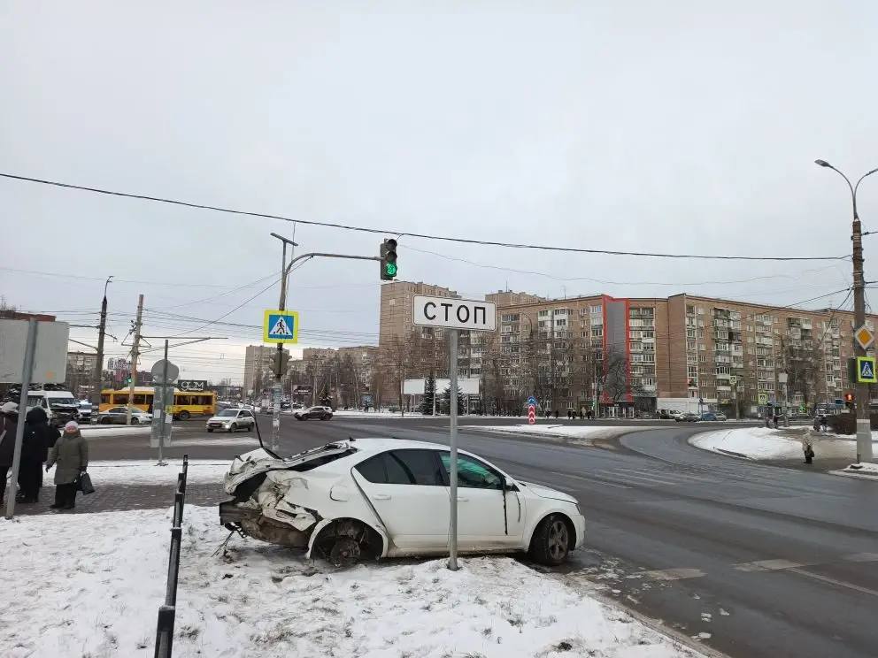 Появились подробности об утренней аварии с маршруткой в Ижевске Появились подробности об утренней аварии с маршруткой в Ижевске