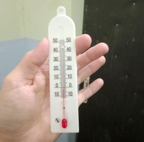 Там уже минус 3: в детском саду № 222 Ижевска до сих пор не заменили дырявую дверь