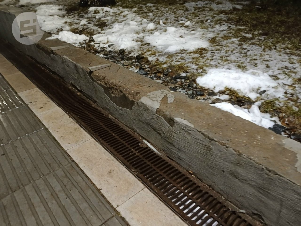 В начале декабря «Сусанин» заметил множество дефектов на реконструированном участке эспланады от Карла Маркса до Максима Горького В начале декабря «Сусанин» заметил множество дефектов на реконструированном участке эспланады от Карла Маркса до Максима Горького