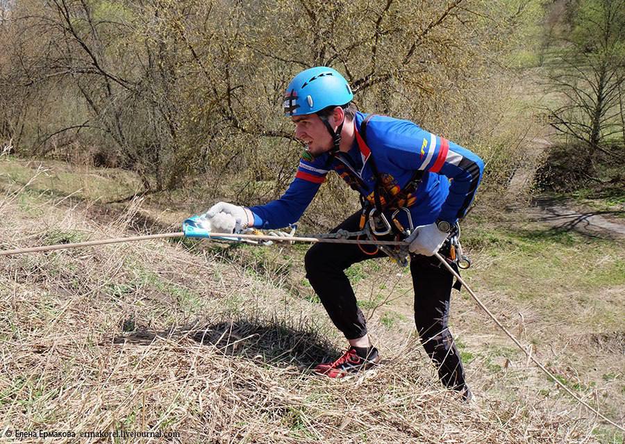 #ЗаПределамиСлужбы: СПОРТИВНЫЙ АЗИМУТ СТАРШЕГО СЕРЖАНТА ПОЛИЦИИ ТИМОШИНА На киевском направлении московского железнодорожного узла, среди бесконечного потока пассажиров, многочисленных голосов и грохота поездов, несут свою... #ЗаПределамиСлужбы: СПОРТИВНЫЙ АЗИМУТ СТАРШЕГО СЕРЖАНТА ПОЛИЦИИ ТИМОШИНА На киевском направлении московского железнодорожного узла, среди бесконечного потока пассажиров, многочисленных голосов и грохота поездов, несут свою...