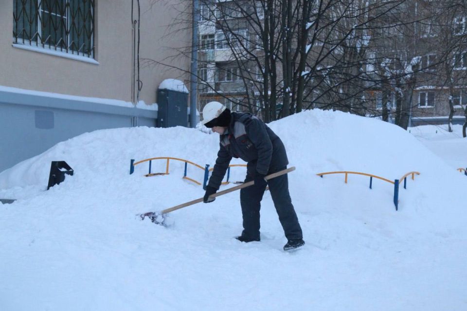 Вместе с приходом снегопадов сотрудники Административной инспекции Ижевска усилили контроль за состоянием придомовых территорий