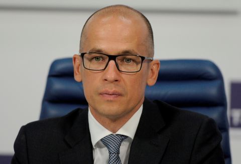 Александр Бречалов: В Балезино фура повредила наземную теплотрассу на улице Железнодорожной