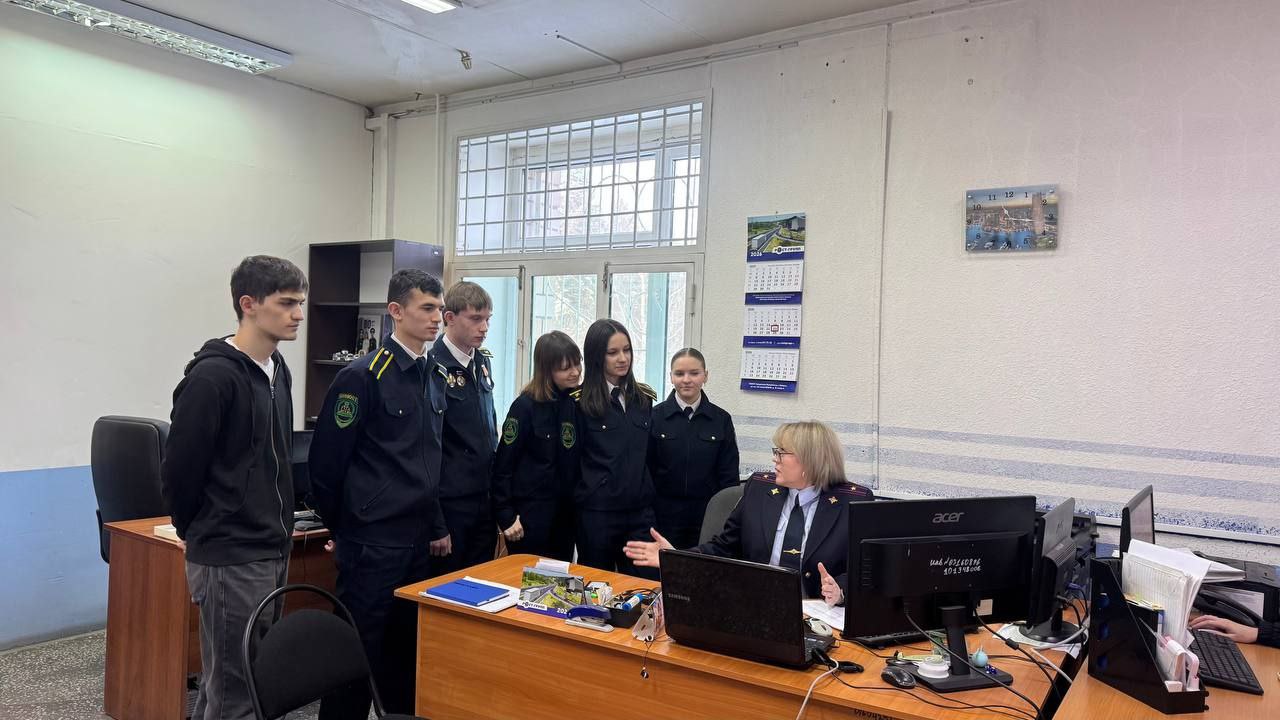 Сотрудники Госавтоинспекции Удмуртии присоединились к ежегодной Всероссийской акции «Студенческий десант» Сотрудники Госавтоинспекции Удмуртии присоединились к ежегодной Всероссийской акции «Студенческий десант»