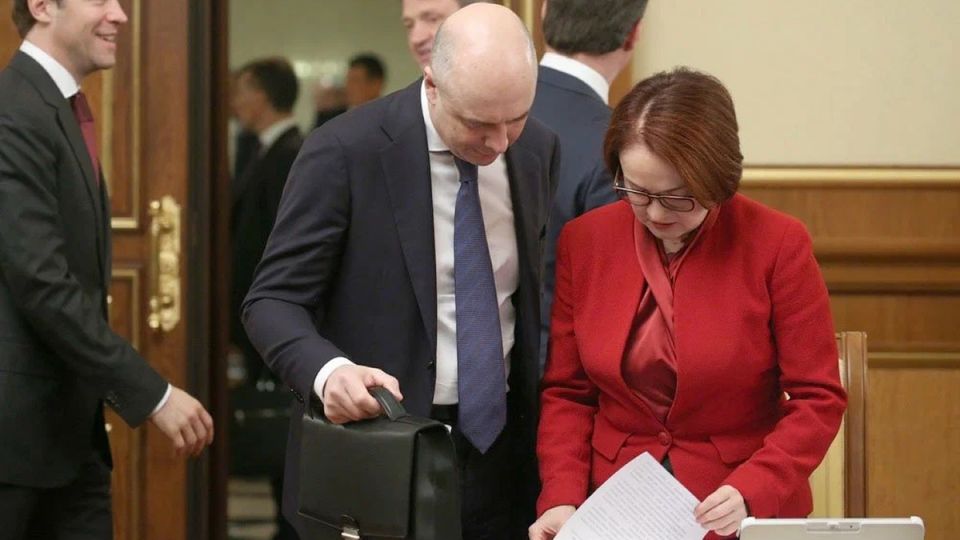 ���������� ����� ������� �������� ������ �� 15% � �������� � �����������