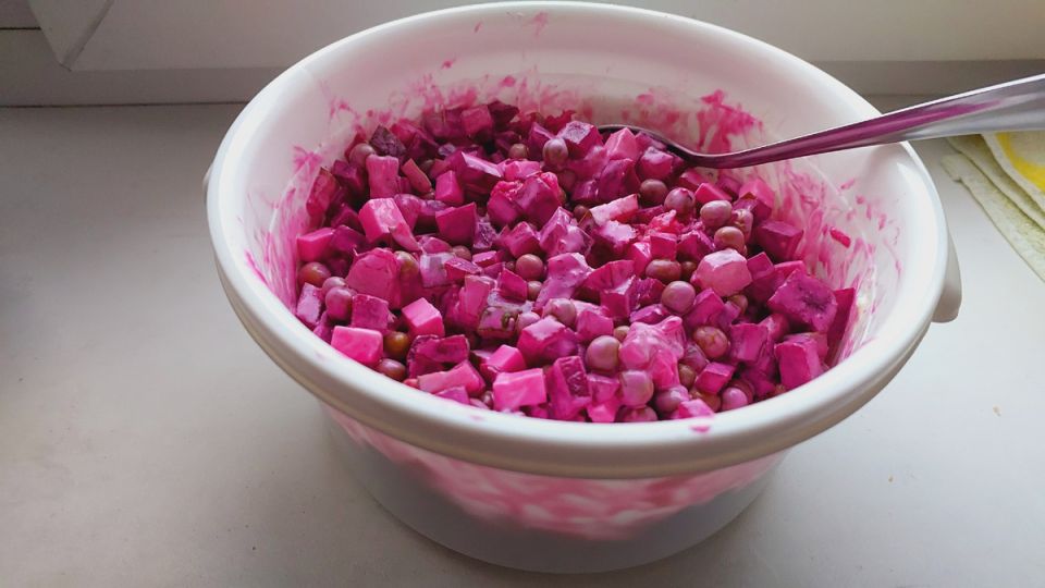 Кулинарные сюрпризы: вечерний ужин с салатом и вкусной рыбой