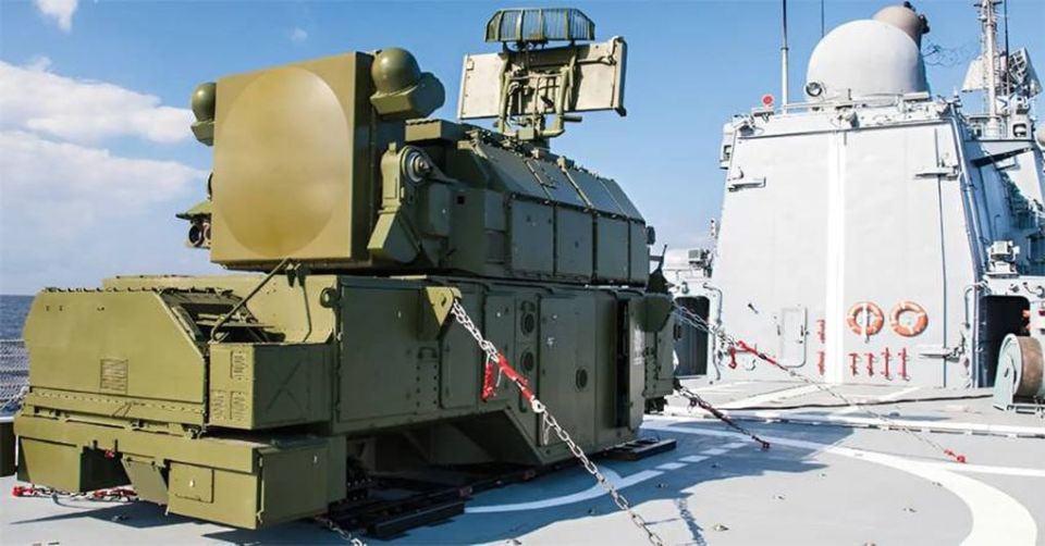 В 2025 году на ИЭМЗ «Купол» началось изготовление морской версии зенитно-ракетного комплекса «Тор», рассказал гендиректор завода Фанил Зиятдинов журналу «Национальная оборона».