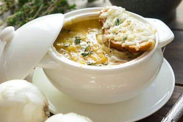 Классический французский луковый суп