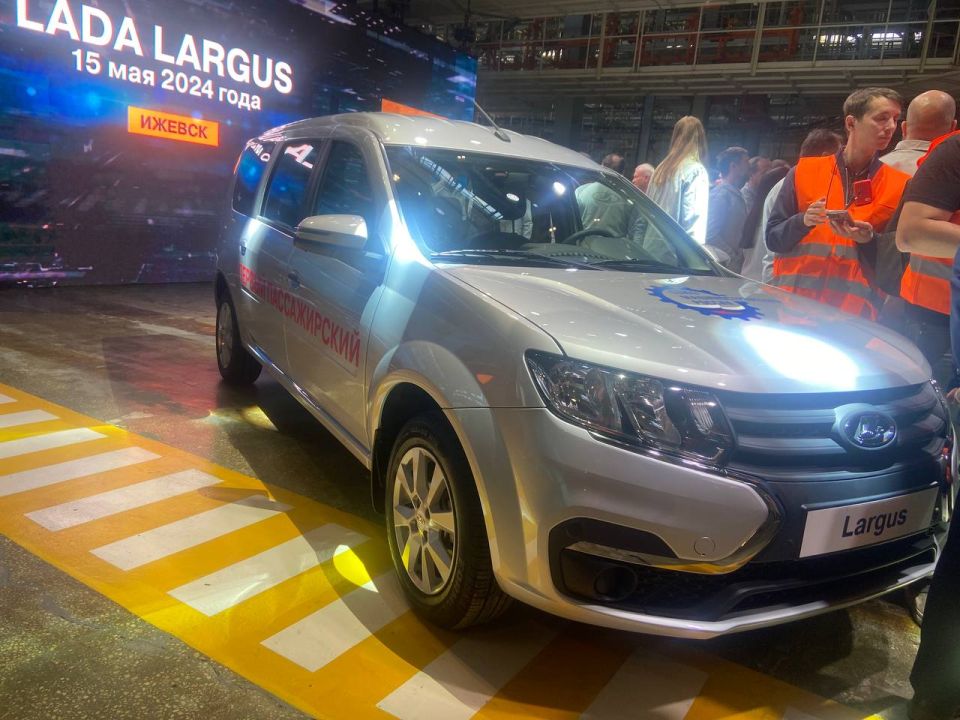 �������ǻ �������� ���������� � �������� ������� ������������ ����� ���������� �� Lada Largus, ����������� � �������