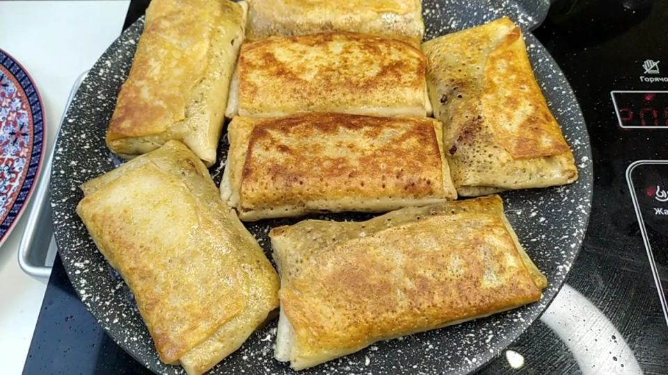 Вдохновляющие блины с куриной печенью и грибами