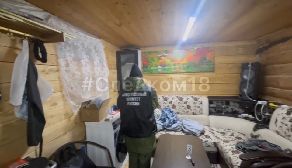 В Сарапульском районе два местных жителя обвиняются в вымогательстве у несовершеннолетнего денежных средств с применением насилия