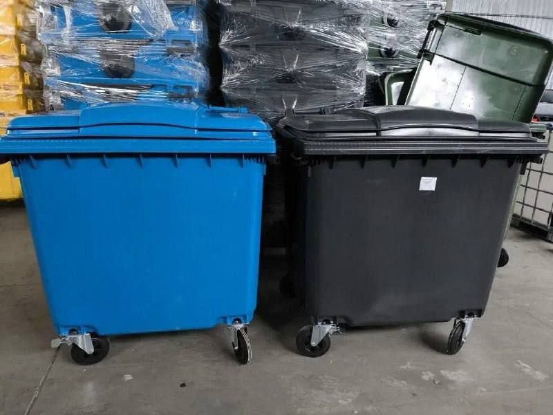 Серый и синий вместо зелёного: в Удмуртии поменяют цвета мусорных баков, сообщает регоператор Удмуртии «Спецавтохозяйство»