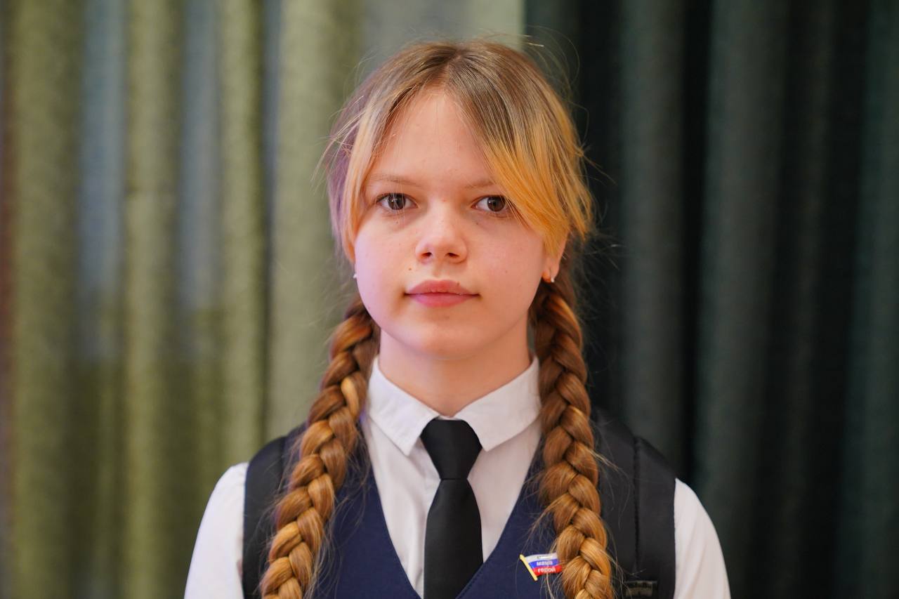 В ижевских школах № 35 и № 76 прошли церемонии вручения нагрудных значков «Мой папа - герой» и «Моя мама - герой» В ижевских школах № 35 и № 76 прошли церемонии вручения нагрудных значков «Мой папа - герой» и «Моя мама - герой»