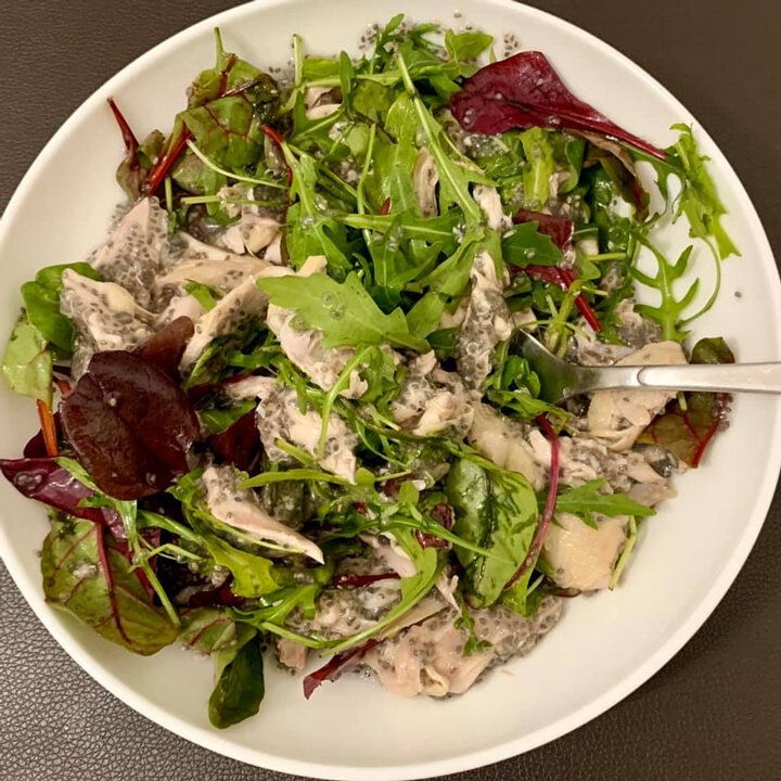 Няня готовит: запеченные перепела с семенами чиа для изысканного салата