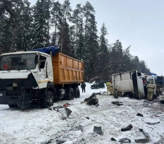 На дороге «Ижевск-Можга» у деревни Баграш-Бигра утром 17 февраля столкнулись бензовоз и самосвал