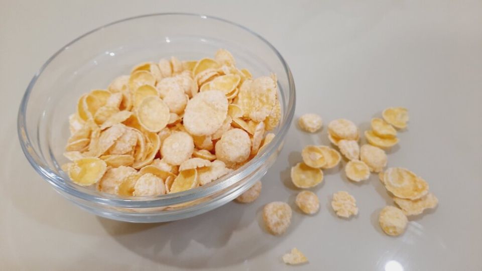 Создайте восхитительные куриные наггетсы с кукурузными хлопьями