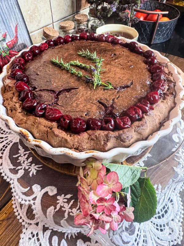 Волшебство вкуса: баскский пирог с вишней и заварным кремом