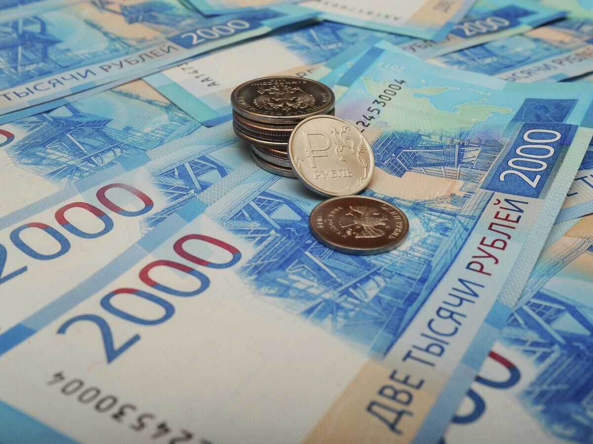 Ежемесячные выплаты увеличатся с 1 февраля