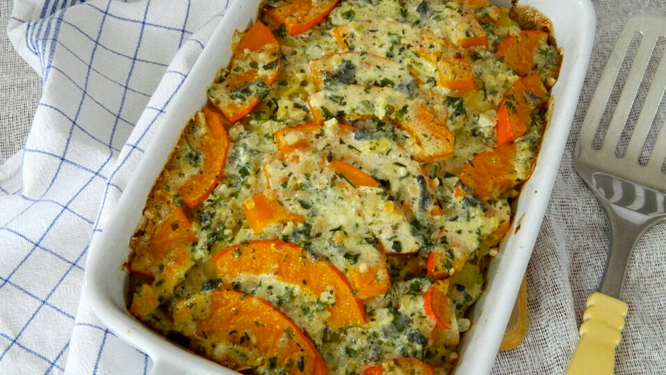 Необычная тыквенная запеканка с сыром и яблоками: рецепт на все времена