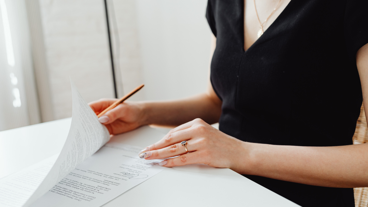 Суд отклонил жалобу сына на завещание отца в пользу сожительницы