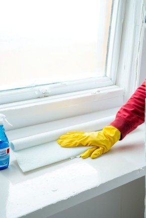 Как вернуть пластиковым поверхностям первозданный вид с помощью очистителя-полироли