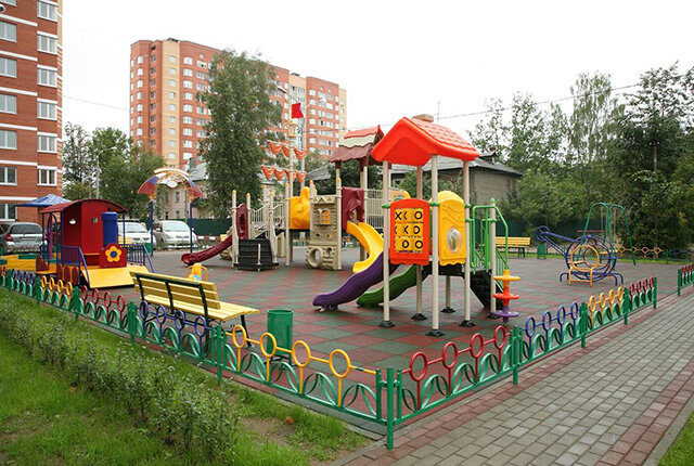 Безопасность на детской площадке: советы для родителей