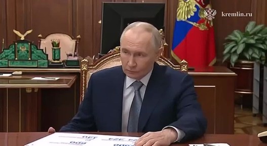 Владимир Путин провёл встречу с главой Удмуртии Александром Бречаловым