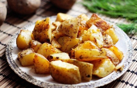 Картофель в чесночном масле: идеальный гарнир для любого праздника