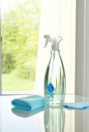 Эффективные средства для мытья стекол и зеркал: как сделать правильный выбор?
