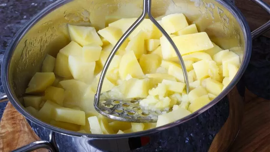 Правила идеального картофельного пюре: секреты приготовления без комочков